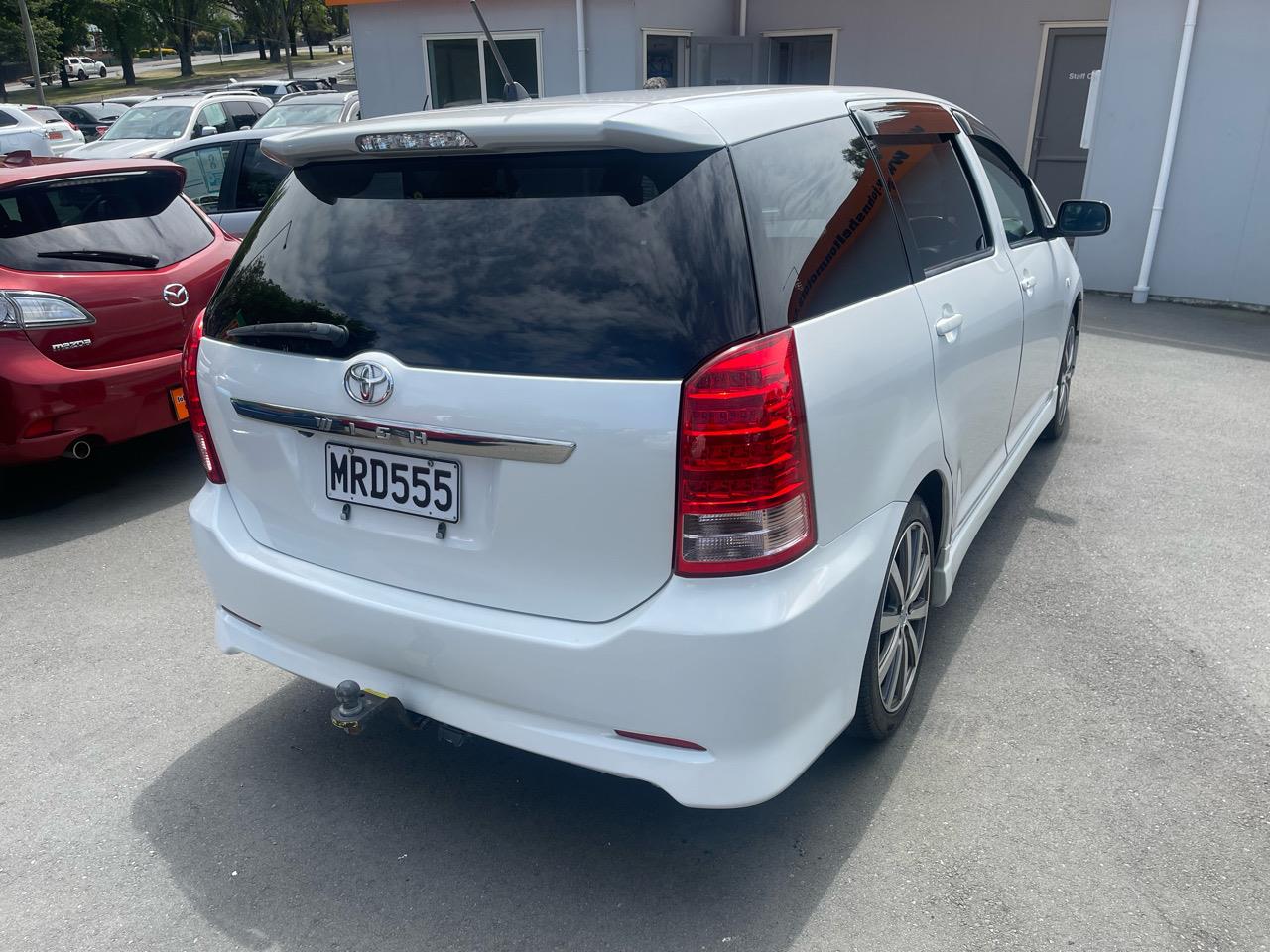 2006 Toyota WISH