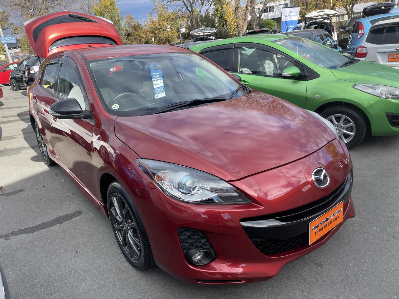 2013 Mazda Axela Sport