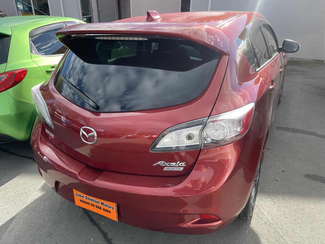 2013 Mazda Axela Sport