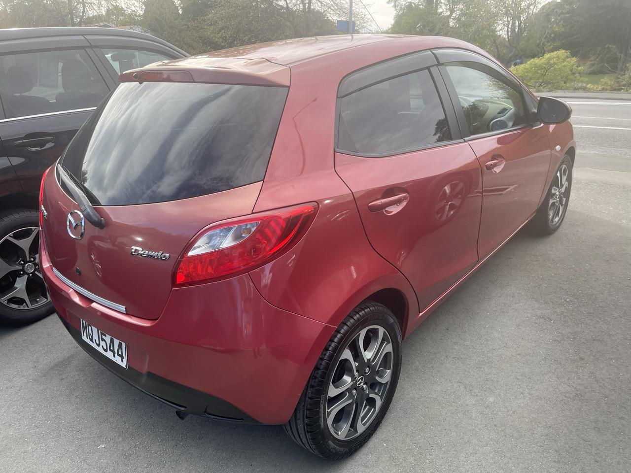 2008 Mazda demio 5 door hatch