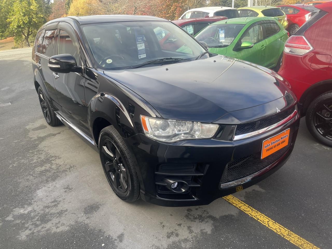 2011 Mitsubishi outlander 7 seater